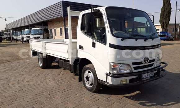 Buy Used Toyota Dyna White Truck in Windhoek in Namibia