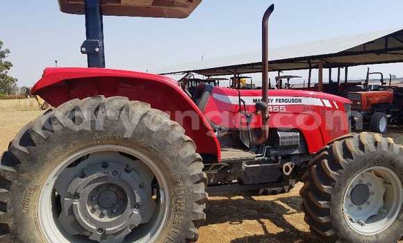 Buy Used Caterpillar 120 Red Truck in Windhoek in Namibia Buy Used Caterpillar 120 Red Truck in Windhoek in Namibia