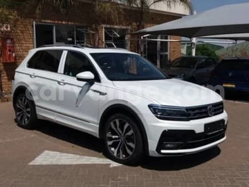 Big with watermark volkswagen tiguan namibia walvis bay 9922