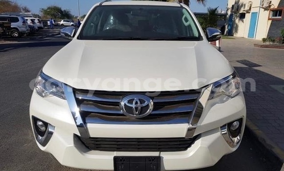 Buy Used Toyota Fortuner White Car in Windhoek in Namibia Buy Used Toyota Fortuner White Car in Windhoek in Namibia