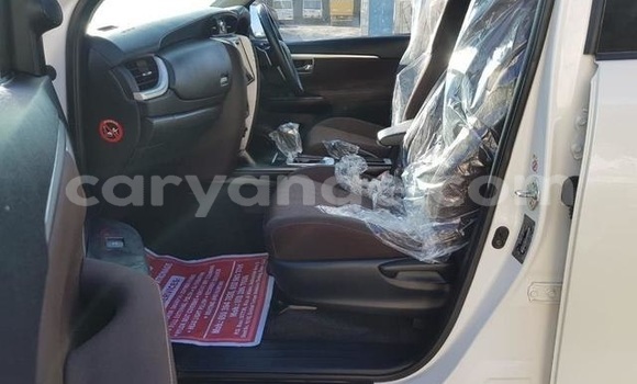 Buy Used Toyota Fortuner White Car in Windhoek in Namibia Buy Used Toyota Fortuner White Car in Windhoek in Namibia