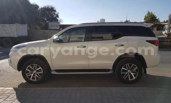 Buy Used Toyota Fortuner White Car in Windhoek in Namibia Buy Used Toyota Fortuner White Car in Windhoek in Namibia