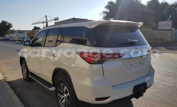 Buy Used Toyota Fortuner White Car in Windhoek in Namibia Buy Used Toyota Fortuner White Car in Windhoek in Namibia