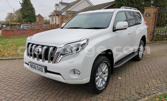 Buy Used Toyota Land Cruiser Prado White Car in Windhoek in Namibia Buy Used Toyota Land Cruiser Prado White Car in Windhoek in Namibia