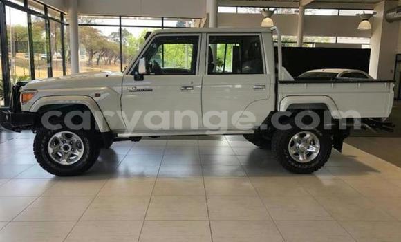 Buy Used Toyota Land Cruiser White Car in Windhoek in Namibia Buy Used Toyota Land Cruiser White Car in Windhoek in Namibia