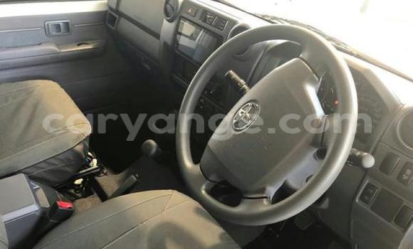 Buy Used Toyota Land Cruiser White Car in Windhoek in Namibia Buy Used Toyota Land Cruiser White Car in Windhoek in Namibia