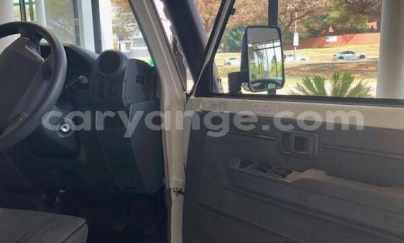 Buy Used Toyota Land Cruiser White Car in Windhoek in Namibia Buy Used Toyota Land Cruiser White Car in Windhoek in Namibia