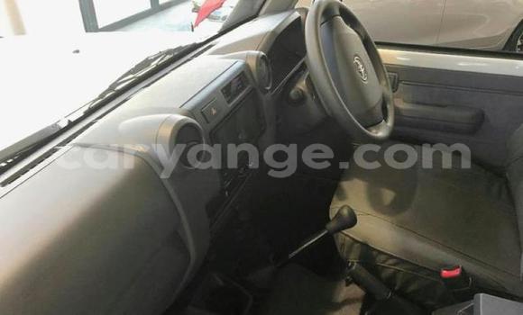 Buy Used Toyota Land Cruiser White Car in Windhoek in Namibia Buy Used Toyota Land Cruiser White Car in Windhoek in Namibia