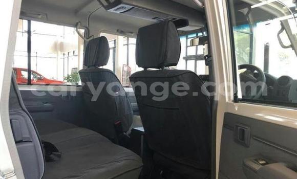 Buy Used Toyota Land Cruiser White Car in Windhoek in Namibia Buy Used Toyota Land Cruiser White Car in Windhoek in Namibia