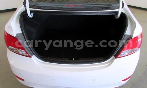 Acheter Occasion Voiture Hyundai Accent Blanc à Rundu, Namibie Acheter Occasion Voiture Hyundai Accent Blanc à Rundu, Namibie