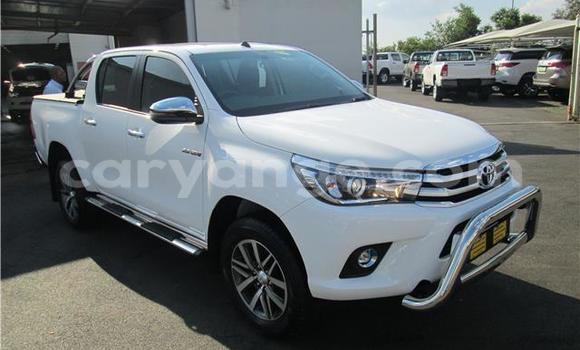 Buy Used Toyota Hilux White Car in Bethanien in Karas Buy Used Toyota Hilux White Car in Bethanien in Karas