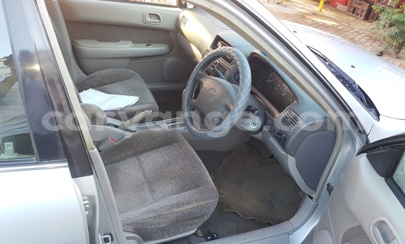 Acheter Occasion Voiture Toyota Corolla Gris à Windhoek, Namibie Acheter Occasion Voiture Toyota Corolla Gris à Windhoek, Namibie