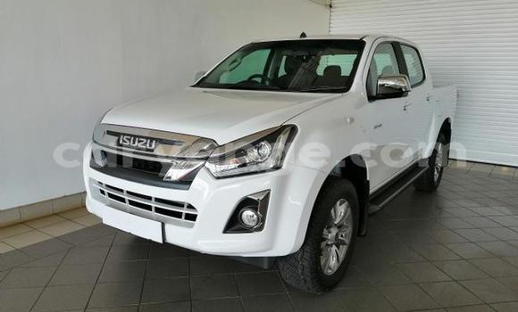 Buy Used Isuzu D–MAX White Car in Windhoek in Namibia Buy Used Isuzu D–MAX White Car in Windhoek in Namibia