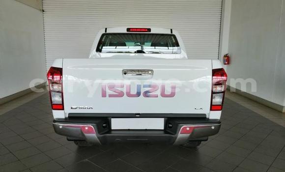 Buy Used Isuzu D–MAX White Car in Windhoek in Namibia Buy Used Isuzu D–MAX White Car in Windhoek in Namibia