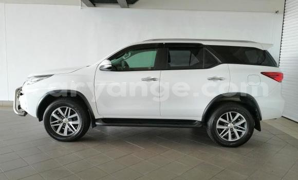 Buy Used Toyota Fortuner White Car in Windhoek in Namibia Buy Used Toyota Fortuner White Car in Windhoek in Namibia