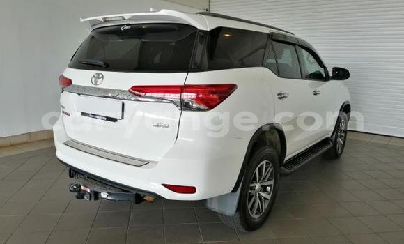 Buy Used Toyota Fortuner White Car in Windhoek in Namibia Buy Used Toyota Fortuner White Car in Windhoek in Namibia