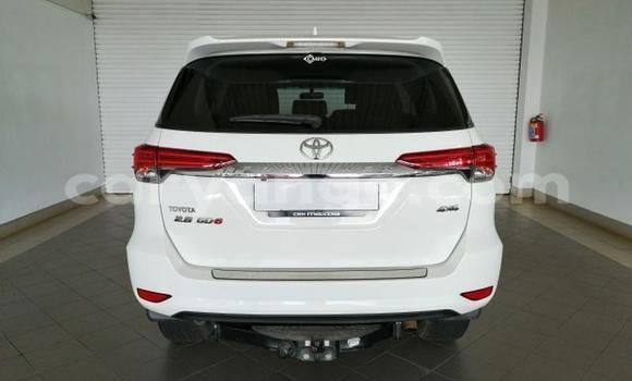 Buy Used Toyota Fortuner White Car in Windhoek in Namibia Buy Used Toyota Fortuner White Car in Windhoek in Namibia