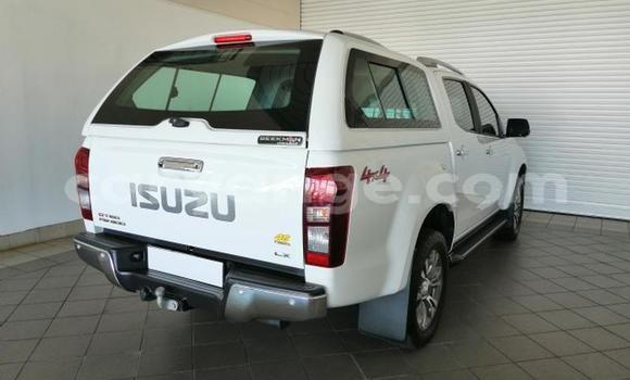 Buy Used Isuzu KB White Car in Windhoek in Namibia Buy Used Isuzu KB White Car in Windhoek in Namibia