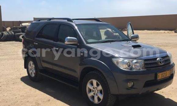 Acheter Occasion Voiture Toyota Fortuner Noir à Windhoek, Namibie Acheter Occasion Voiture Toyota Fortuner Noir à Windhoek, Namibie