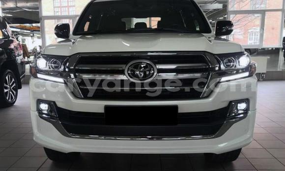 Buy Used Toyota Land Cruiser White Car in Windhoek in Namibia Buy Used Toyota Land Cruiser White Car in Windhoek in Namibia