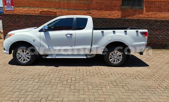 Acheter Occasion Voiture Mazda BT-50 Blanc à Karasburg, Karas Acheter Occasion Voiture Mazda BT-50 Blanc à Karasburg, Karas