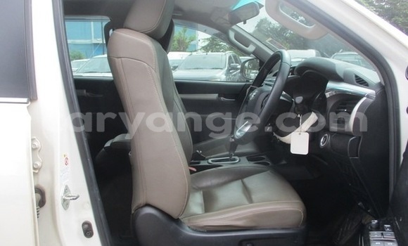 Buy Used Toyota Hilux White Car in Windhoek in Namibia Buy Used Toyota Hilux White Car in Windhoek in Namibia