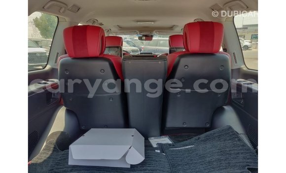 Acheter Import Voiture Toyota Land Cruiser Noir à Import - Dubai, Namibie Acheter Import Voiture Toyota Land Cruiser Noir à Import - Dubai, Namibie