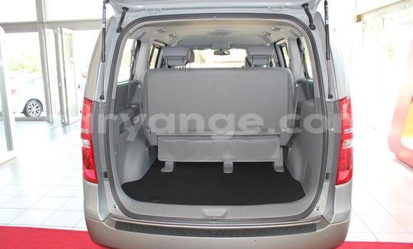 Buy Used Hyundai H1 Silver Car in Windhoek in Namibia Buy Used Hyundai H1 Silver Car in Windhoek in Namibia