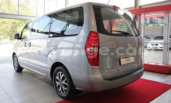 Buy Used Hyundai H1 Silver Car in Windhoek in Namibia Buy Used Hyundai H1 Silver Car in Windhoek in Namibia