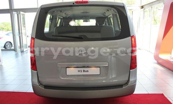 Buy Used Hyundai H1 Silver Car in Windhoek in Namibia Buy Used Hyundai H1 Silver Car in Windhoek in Namibia