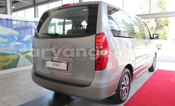 Buy Used Hyundai H1 Silver Car in Windhoek in Namibia Buy Used Hyundai H1 Silver Car in Windhoek in Namibia