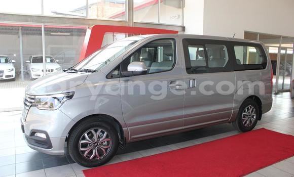 Buy Used Hyundai H1 Silver Car in Windhoek in Namibia Buy Used Hyundai H1 Silver Car in Windhoek in Namibia