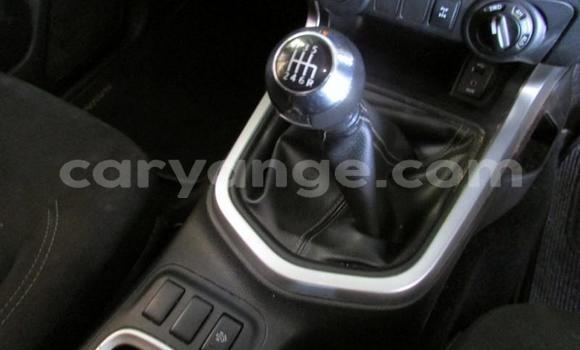 Acheter Occasion Voiture Nissan Navara Blanc à Windhoek, Namibie Acheter Occasion Voiture Nissan Navara Blanc à Windhoek, Namibie