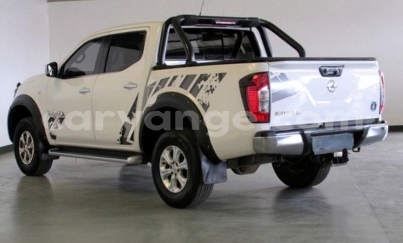Acheter Occasion Voiture Nissan Navara Blanc à Windhoek, Namibie Acheter Occasion Voiture Nissan Navara Blanc à Windhoek, Namibie