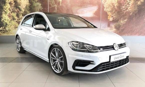 Buy Used Volkswagen Golf R White Car in Windhoek in Namibia Buy Used Volkswagen Golf R White Car in Windhoek in Namibia