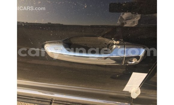 Acheter Import Voiture Toyota Land Cruiser Noir à Import - Dubai, Namibie Acheter Import Voiture Toyota Land Cruiser Noir à Import - Dubai, Namibie