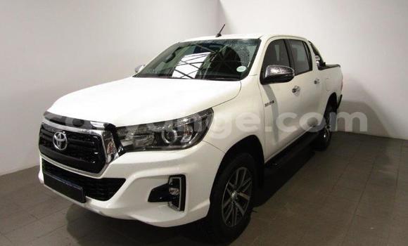 Buy Used Toyota Hilux White Car in Windhoek in Namibia Buy Used Toyota Hilux White Car in Windhoek in Namibia