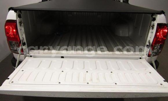 Buy Used Toyota Hilux White Car in Windhoek in Namibia Buy Used Toyota Hilux White Car in Windhoek in Namibia