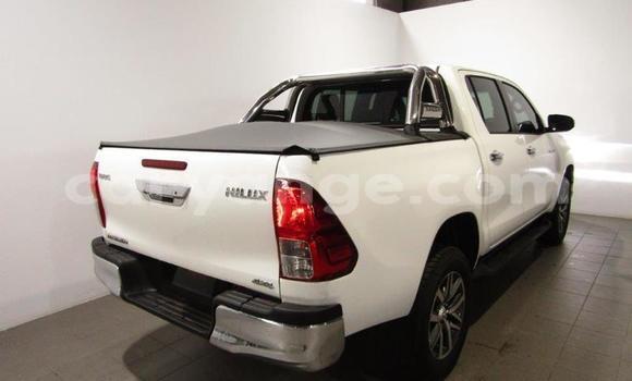 Buy Used Toyota Hilux White Car in Windhoek in Namibia Buy Used Toyota Hilux White Car in Windhoek in Namibia