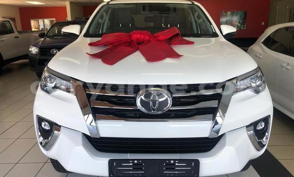 Buy Used Toyota Fortuner White Car in Karasburg in Karas Buy Used Toyota Fortuner White Car in Karasburg in Karas