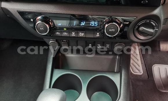 Acheter Occasion Voiture Toyota Hilux Gris à Henties Bay, Erongo Acheter Occasion Voiture Toyota Hilux Gris à Henties Bay, Erongo