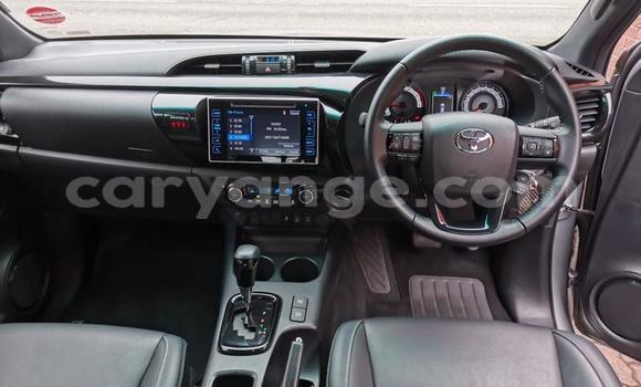 Acheter Occasion Voiture Toyota Hilux Gris à Henties Bay, Erongo Acheter Occasion Voiture Toyota Hilux Gris à Henties Bay, Erongo