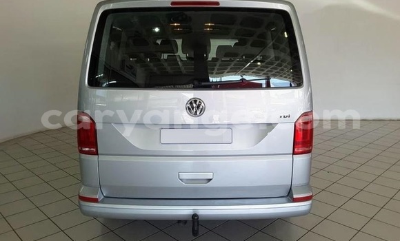 Buy Used Volkswagen California Silver Car in Windhoek in Namibia Buy Used Volkswagen California Silver Car in Windhoek in Namibia