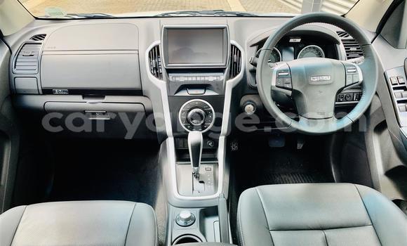 Buy Used Isuzu D–MAX White Car in Karasburg in Karas Buy Used Isuzu D–MAX White Car in Karasburg in Karas