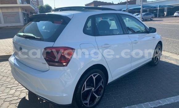 Buy Used Volkswagen Polo White Car in Karasburg in Karas Buy Used Volkswagen Polo White Car in Karasburg in Karas