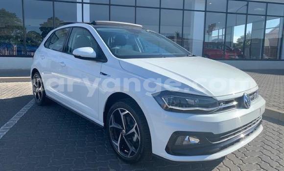 Buy Used Volkswagen Polo White Car in Karasburg in Karas Buy Used Volkswagen Polo White Car in Karasburg in Karas