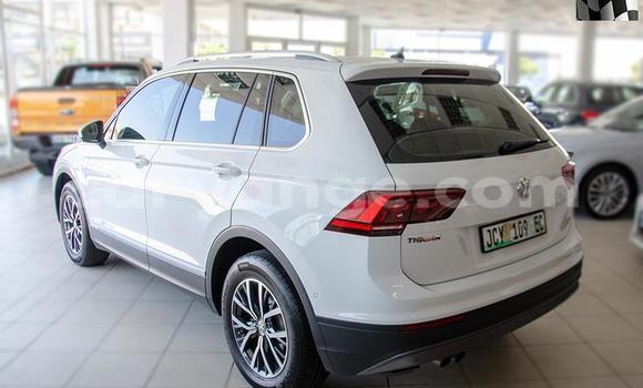 Acheter Occasion Voiture Volkswagen Tiguan Blanc à Grootfontein, Namibie Acheter Occasion Voiture Volkswagen Tiguan Blanc à Grootfontein, Namibie