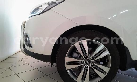 Acheter Occasion Voiture Hyundai Ix35 Blanc à Windhoek, Namibie Acheter Occasion Voiture Hyundai Ix35 Blanc à Windhoek, Namibie