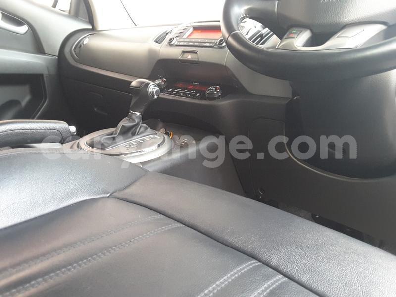 Big with watermark kia sportage oshana ongwediva 10127