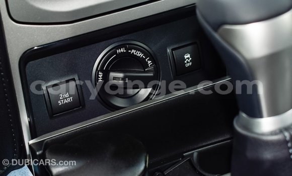 Acheter Import Voiture Toyota Land Cruiser Noir à Import - Dubai, Namibie Acheter Import Voiture Toyota Land Cruiser Noir à Import - Dubai, Namibie